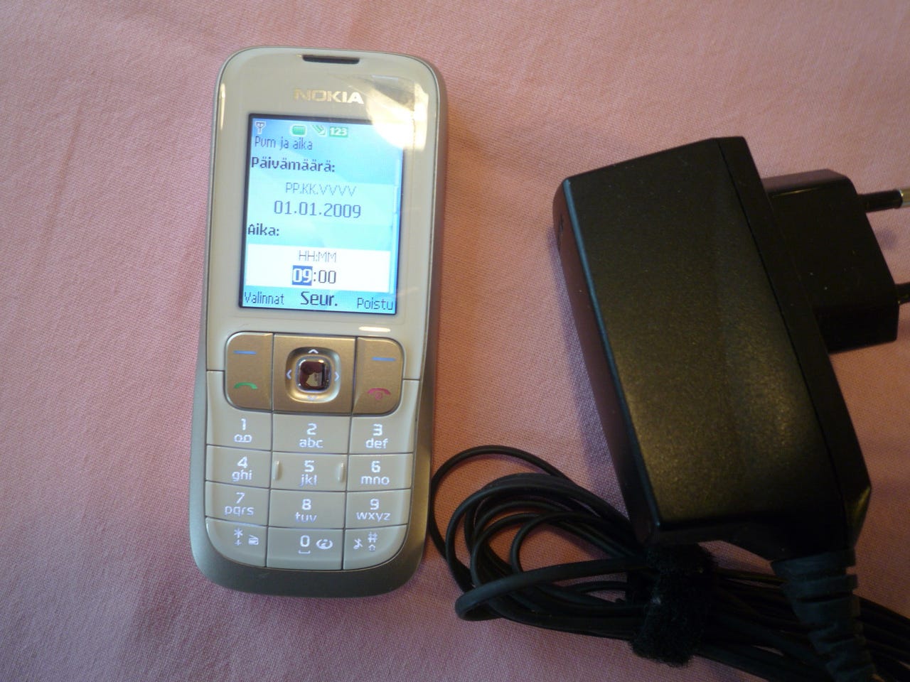 PUHELIN NOKIA 2630