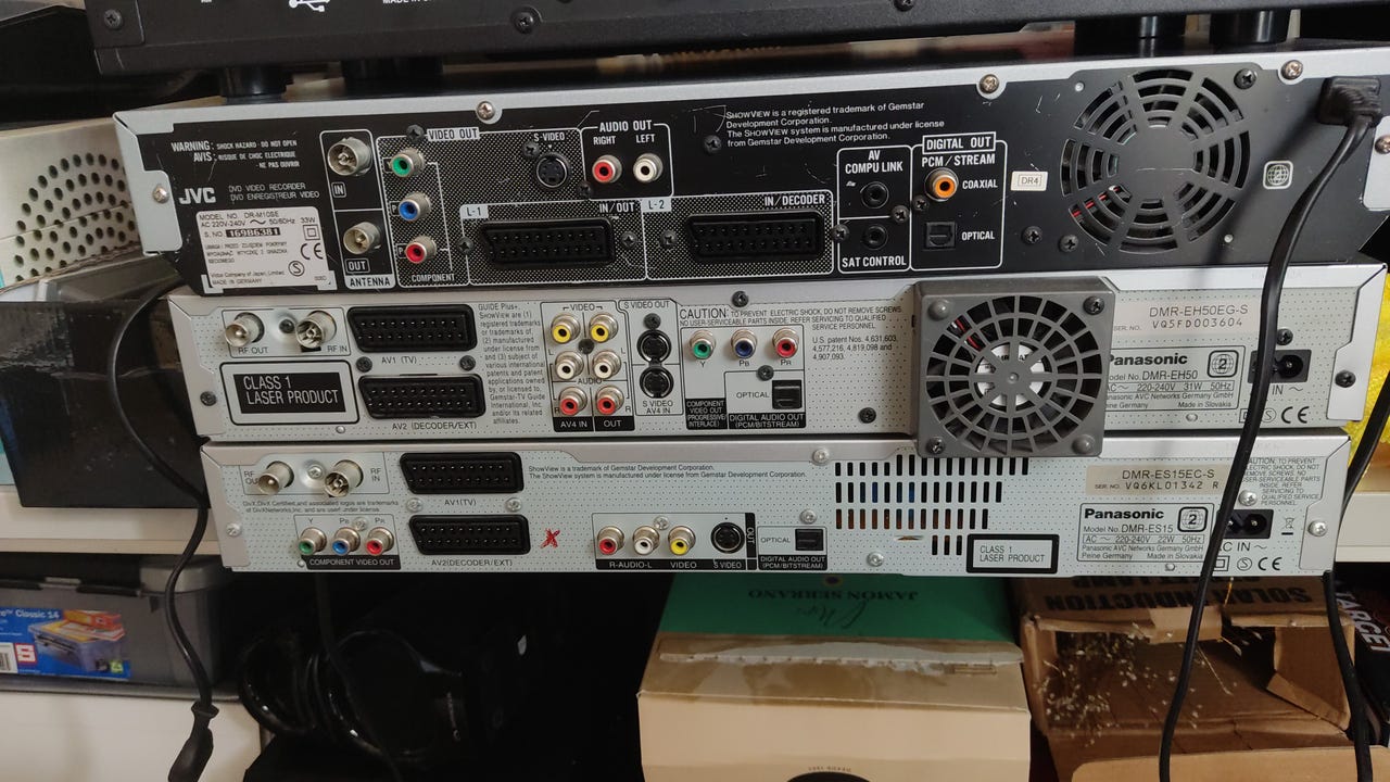 Panasonic DMR EH 50  Tori