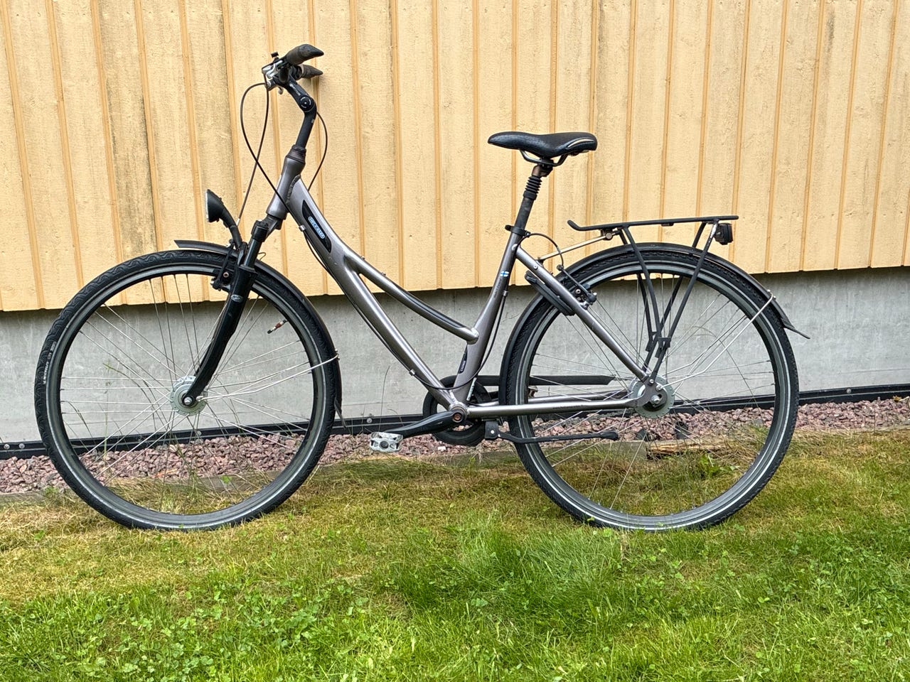 Helkama ~28” 7-v