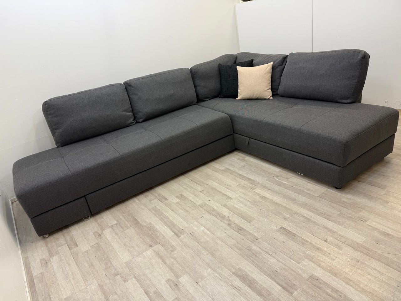 215/303 cm Kulmasohva, ilmainen toimitus free delivery