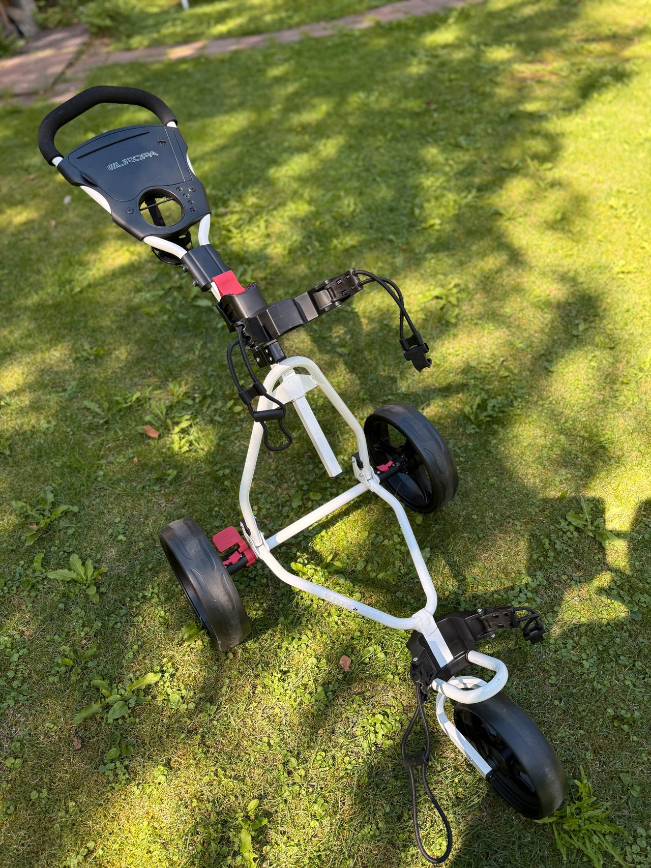 Junior three-wheel golf cart
