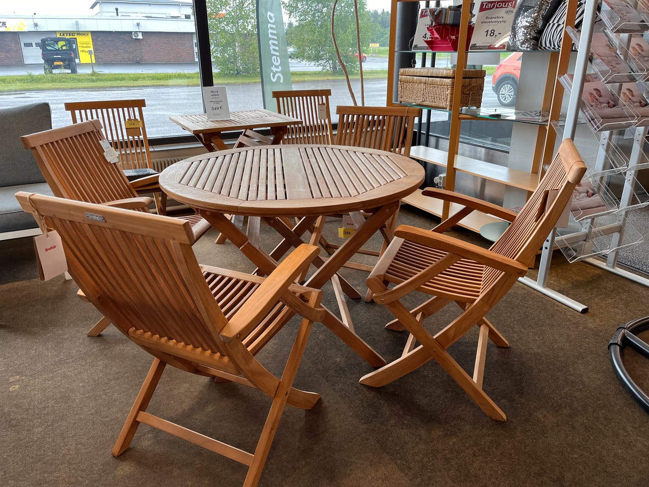 Teak puutarharyhmä