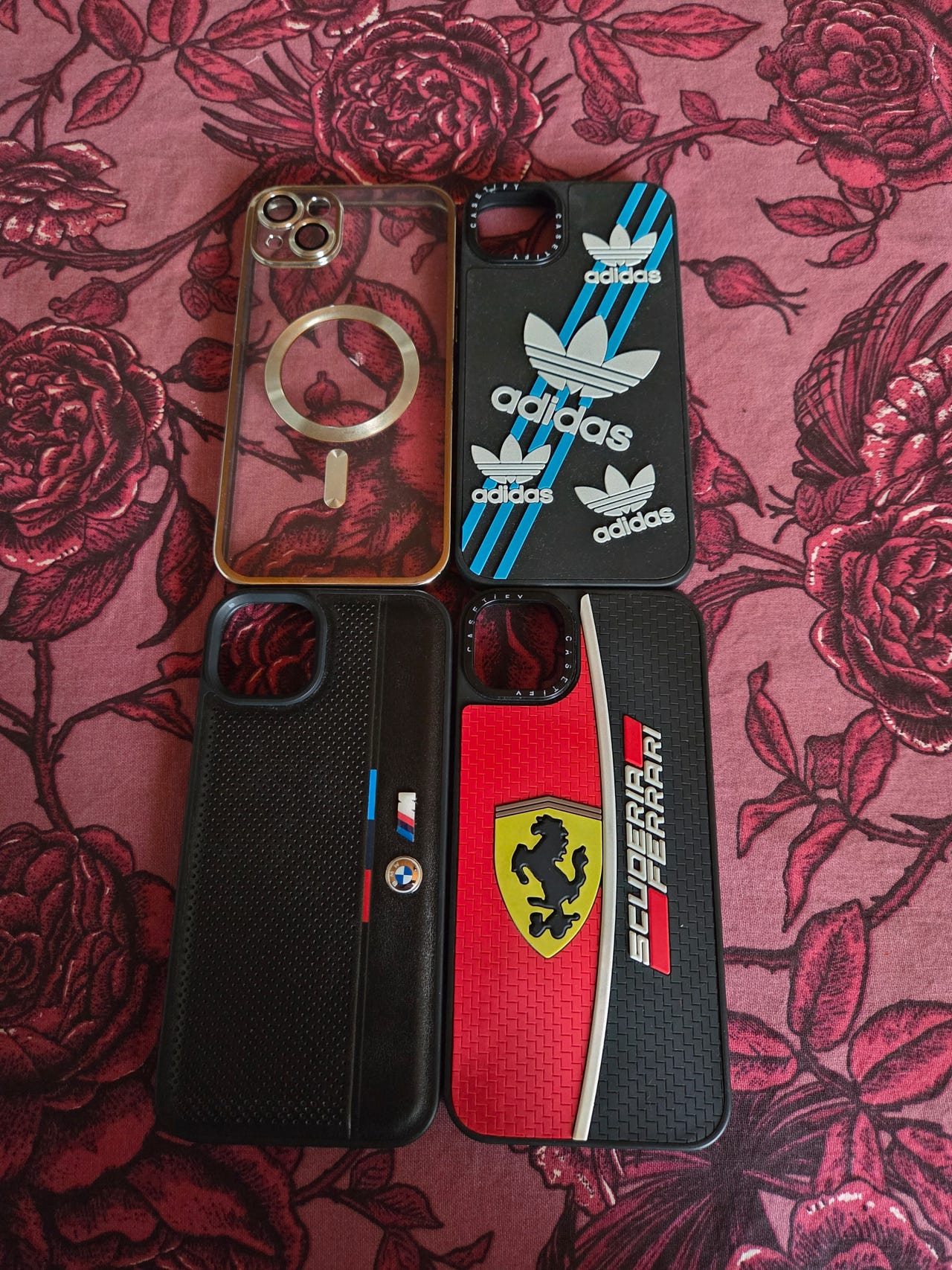 IPhone 14+ Takakansikuoria..