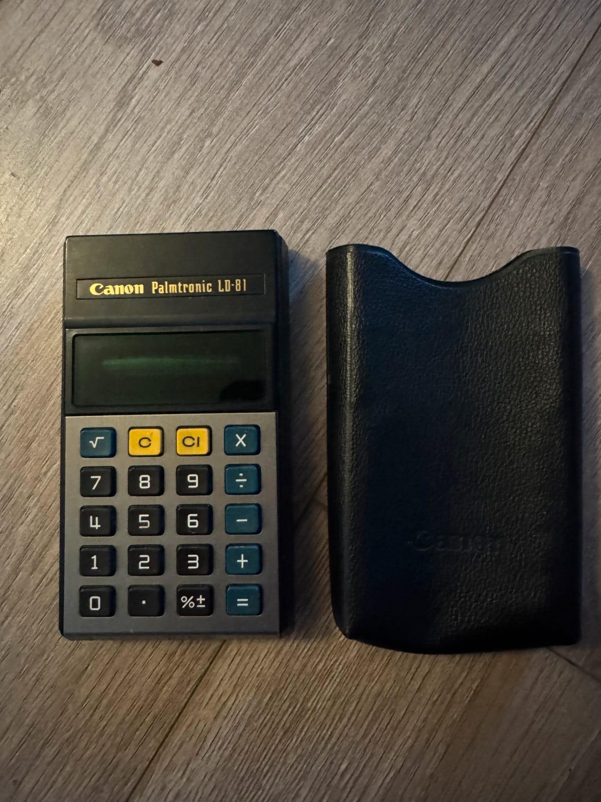 1970's LED Canon Palmtronic LE-81 Vintage & Working