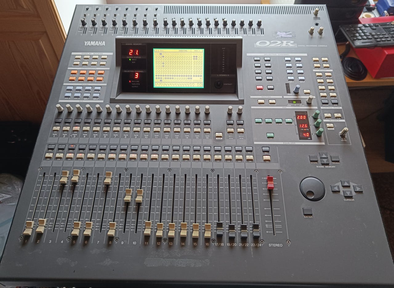 Yamaha O2R digitaalinen mikseri + Apogee ja I/O-kortit | Tori