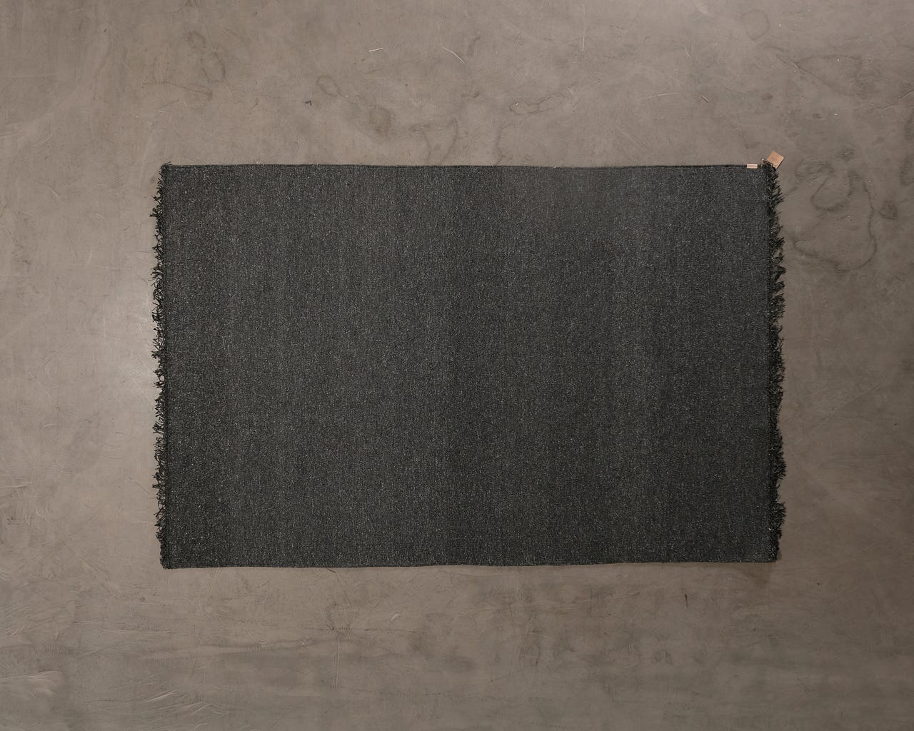 Roots Living Fringe Bamboo matto 170 x 240 cm harmaa