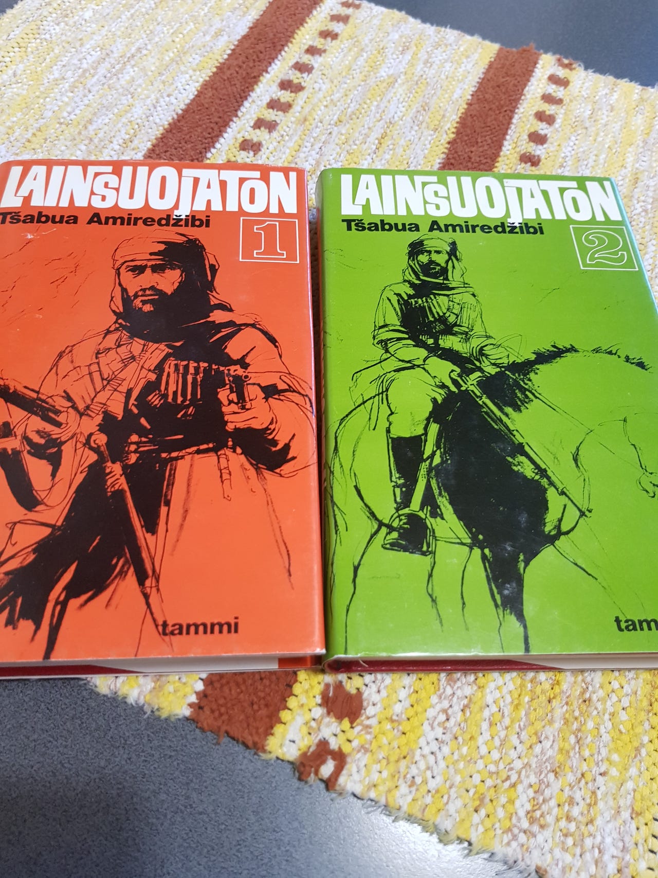 Lainsuojaton 1-2. Tsabua Amiredzibi.