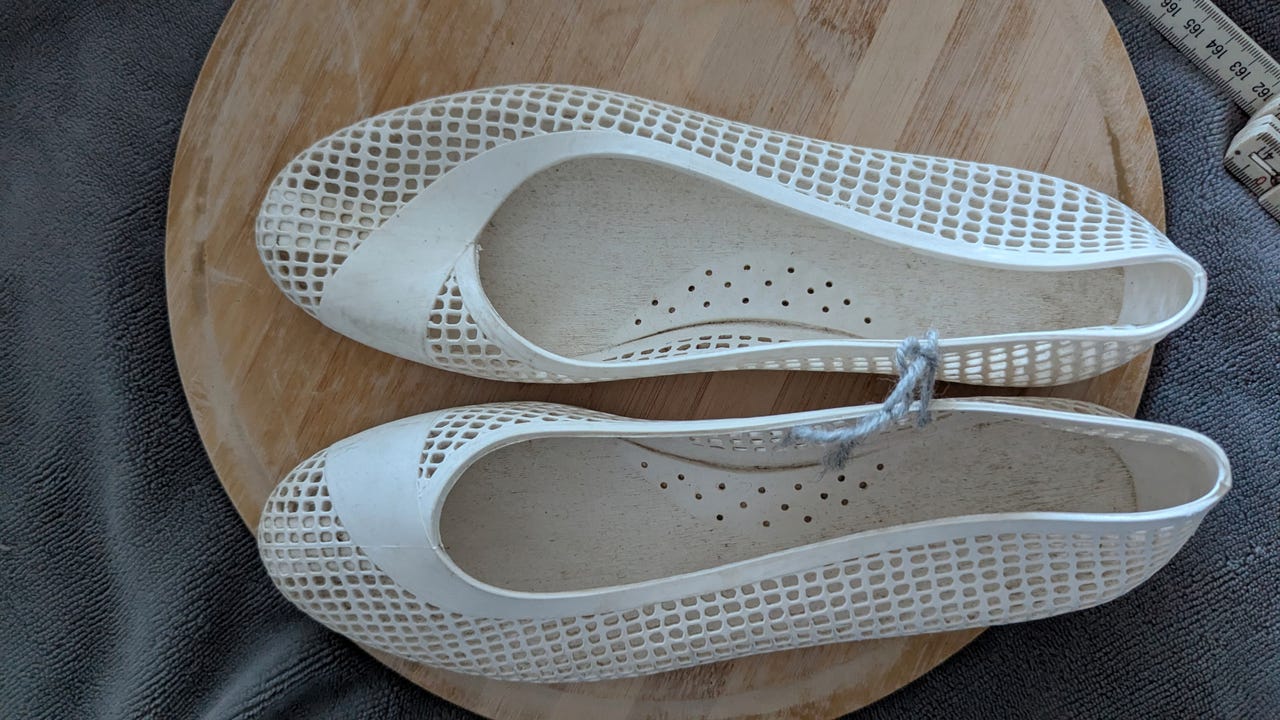 Vesitossut (balerinamalli)