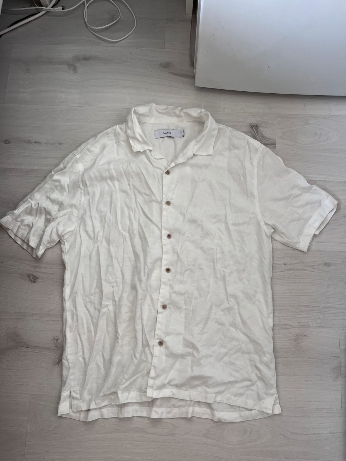 Bershka miesten valkoinen t-paita
