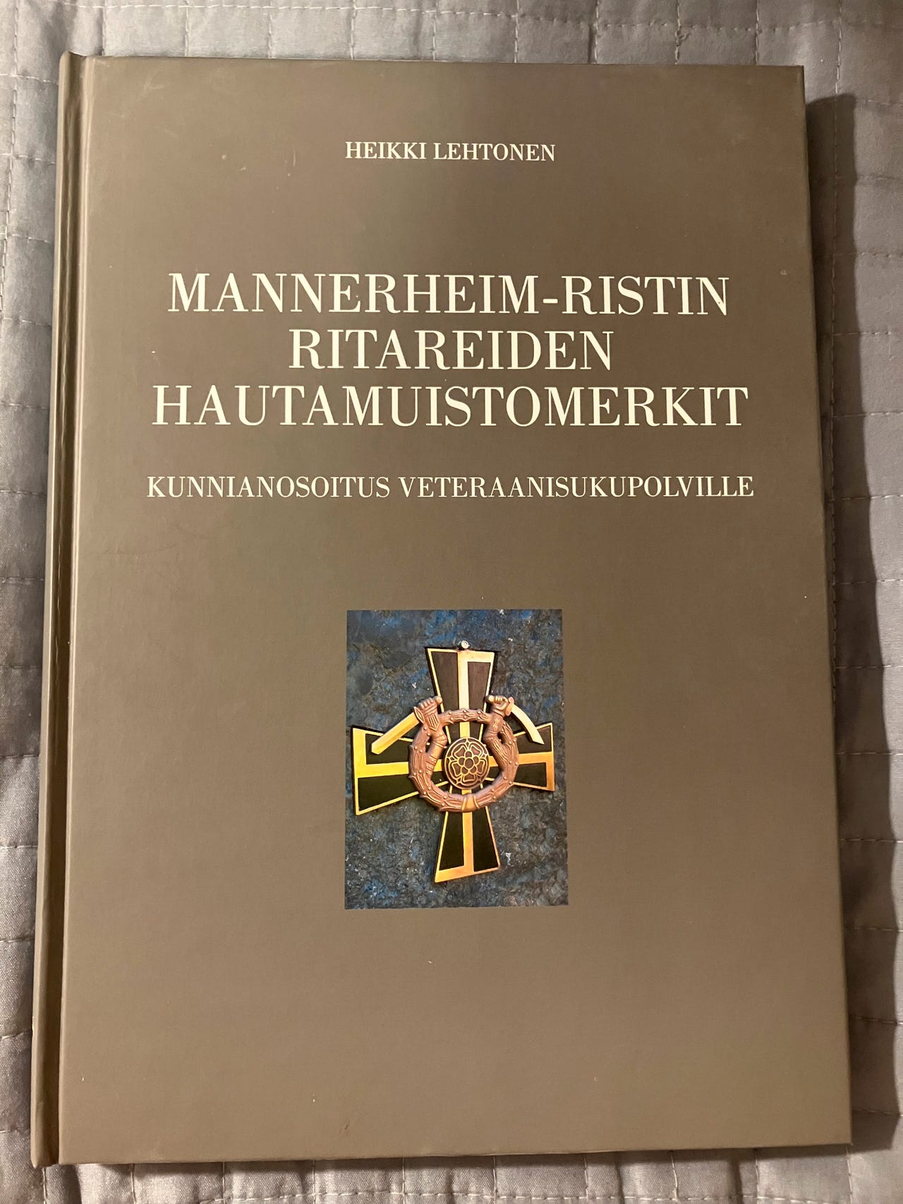 Mannerheim-ristin ritareidenhautamuistomerkit
