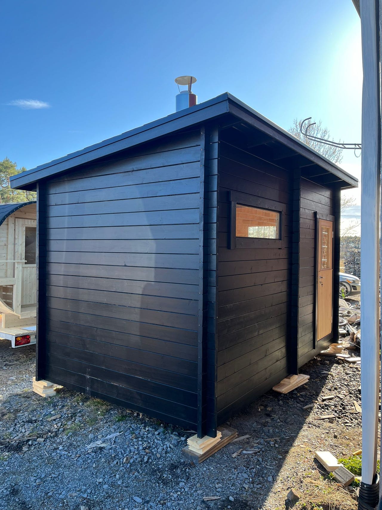 Käsintehty Pihasauna