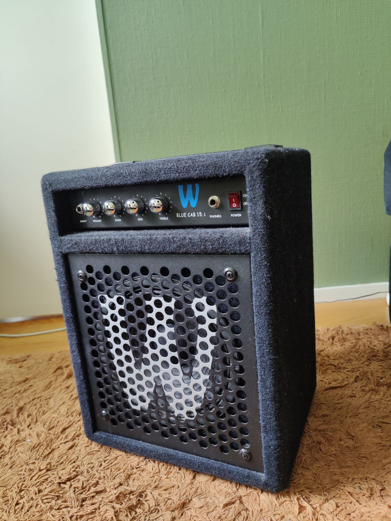 【美品/廃盤品】Warwick ベースアンプ BLUE CAB 15.1 希少・廃盤 Warwick ベースアンプ BLUE CAB 15.1 動作OK