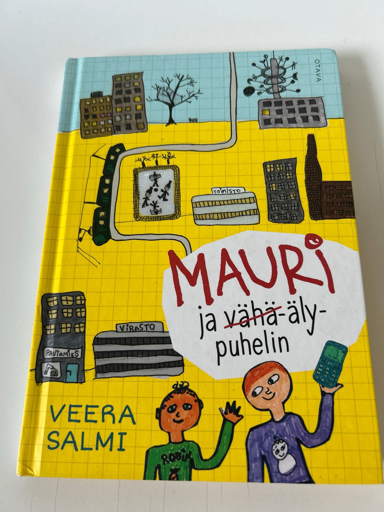 Veera Salmi: Mauri ja älypuhelin