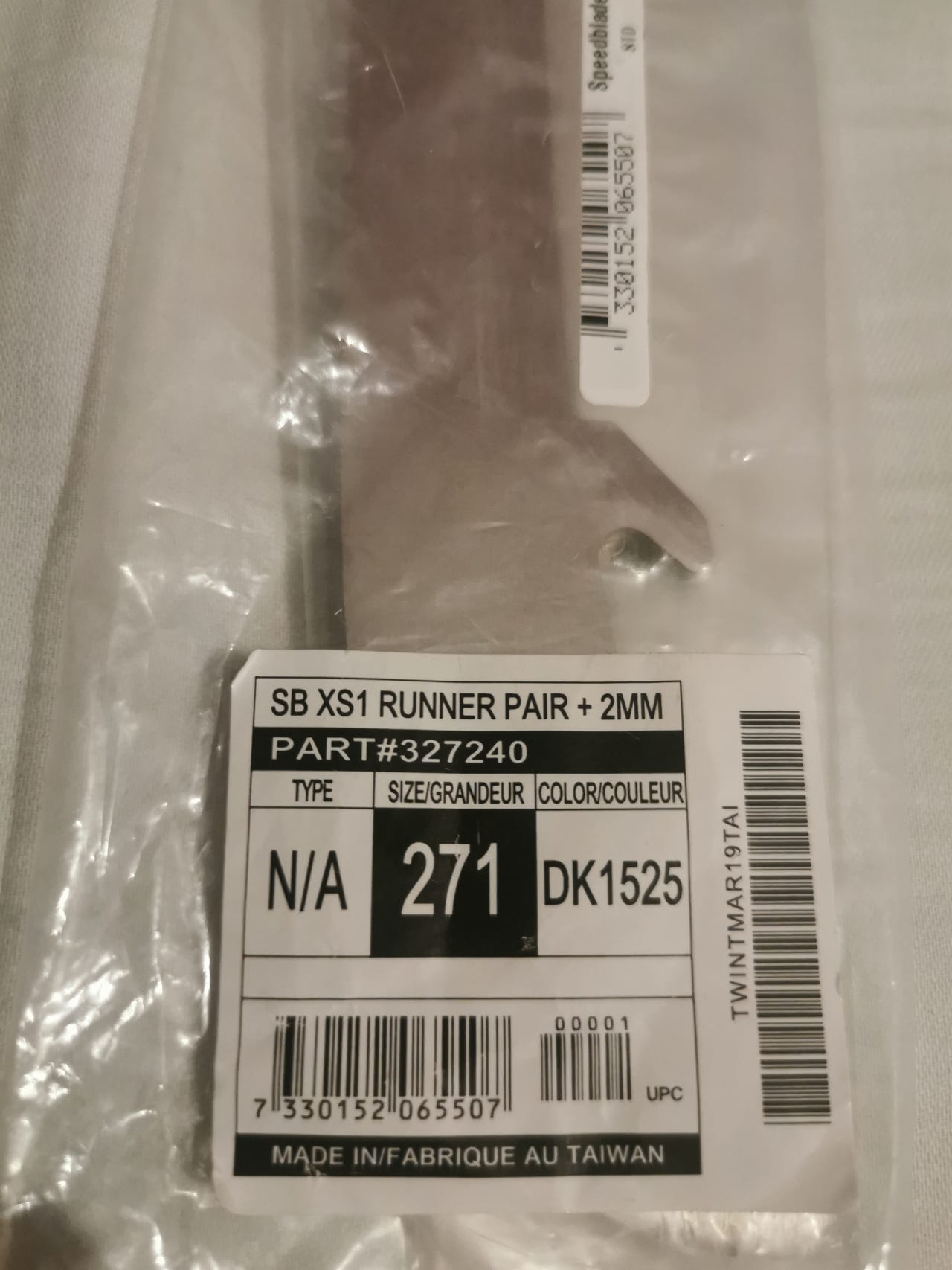 CCM XS1 (+2mm) luistinten terät 271mm (uudet)