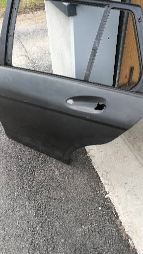 Uusi ovi mb w204