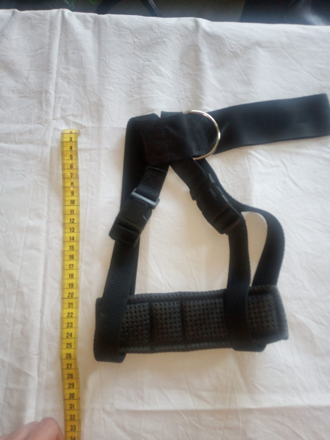 Autovaljaat, turvavyö koiralle rinnanympärys max 50 cm