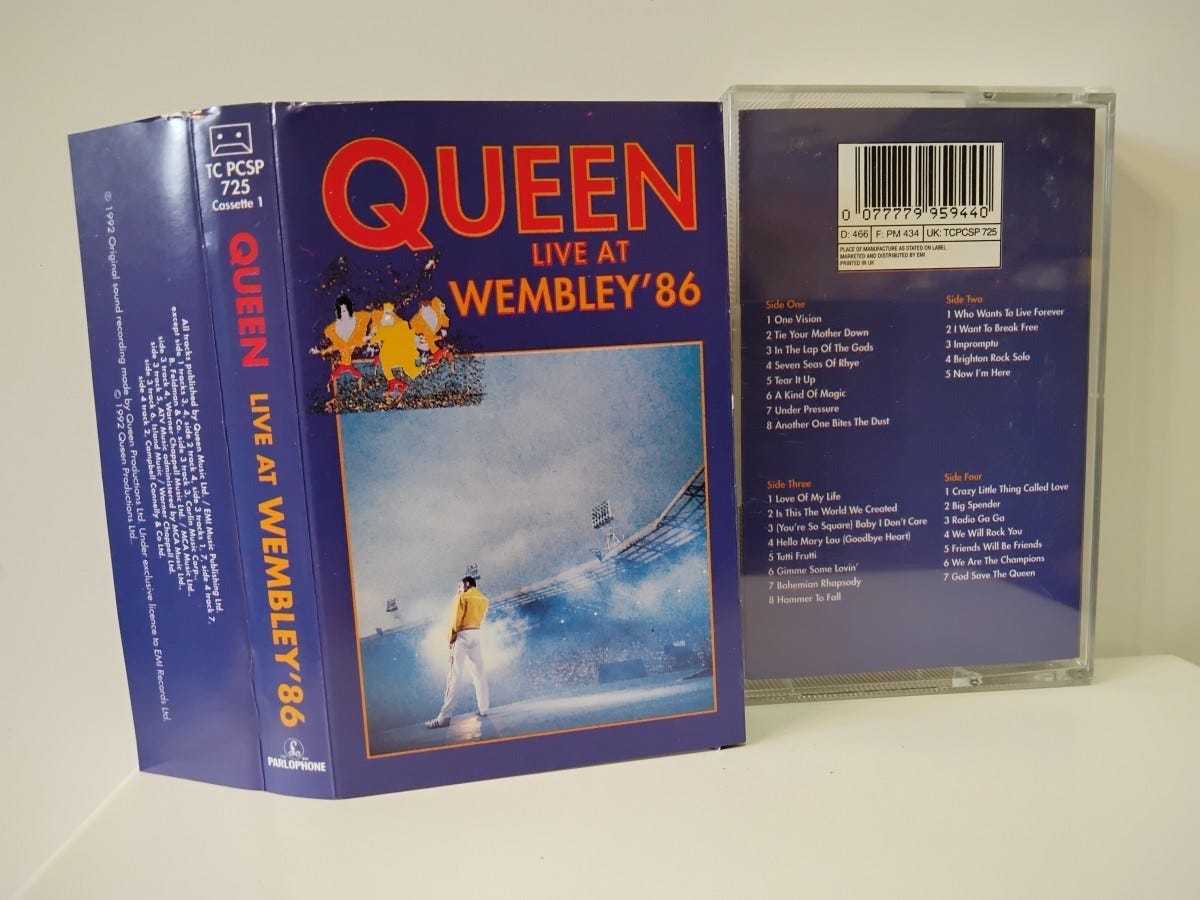2 x c-kasetti Queen - Live At Wembley 