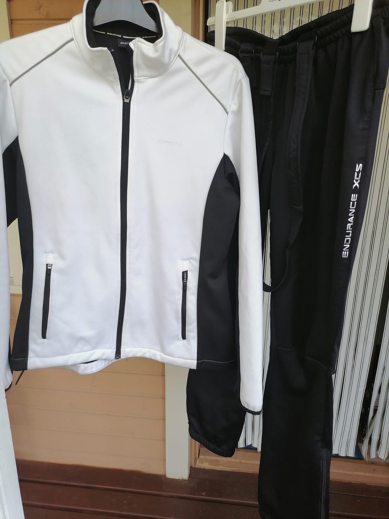 Outdoor suit