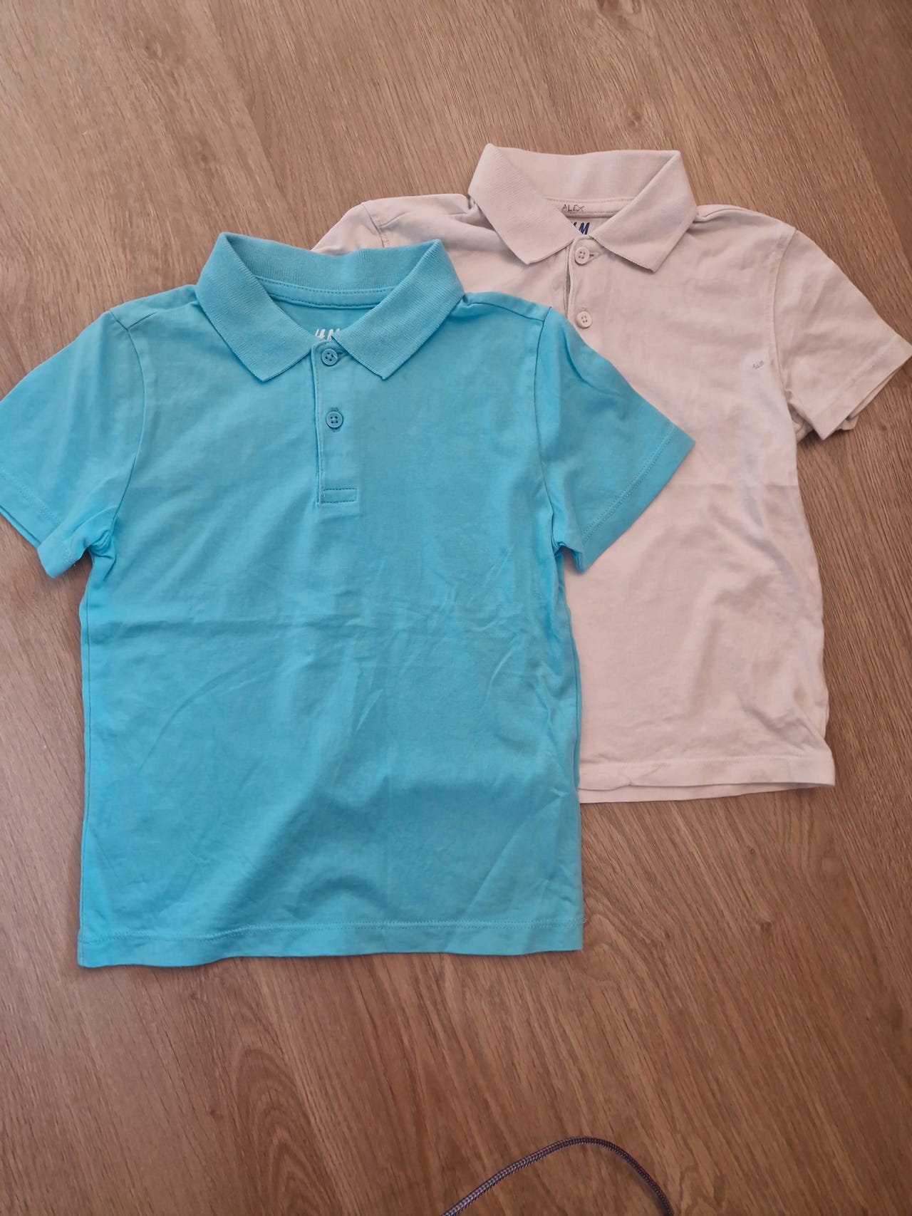 H&M 2x kauluspaidat turkoosi ja valkoinen 110/116
