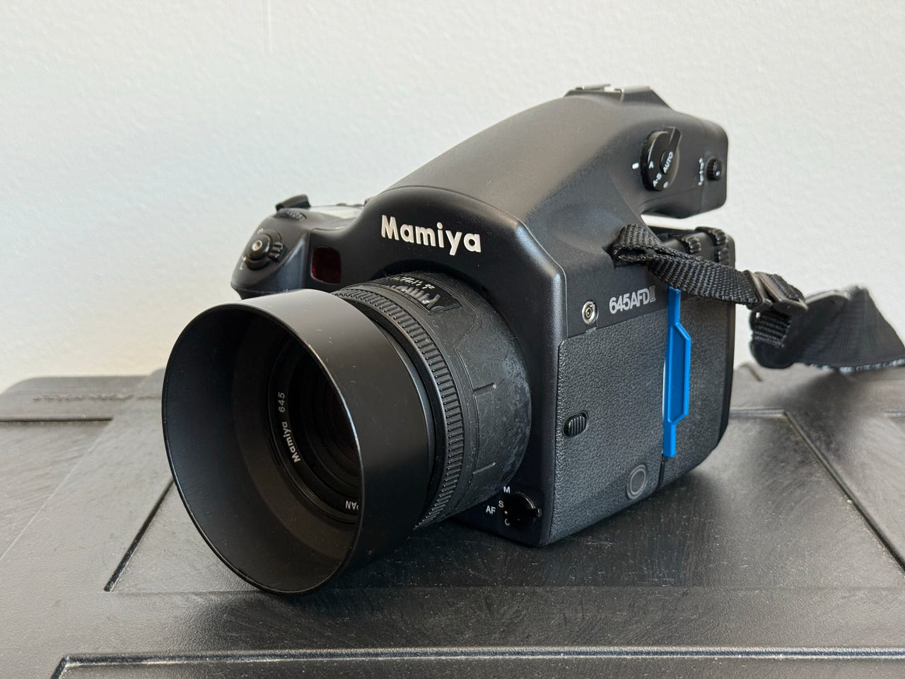 Mamiya 645 E Film Camera 80mm f/2.8 N レア Mamiya 645 E & 80mm 2.8