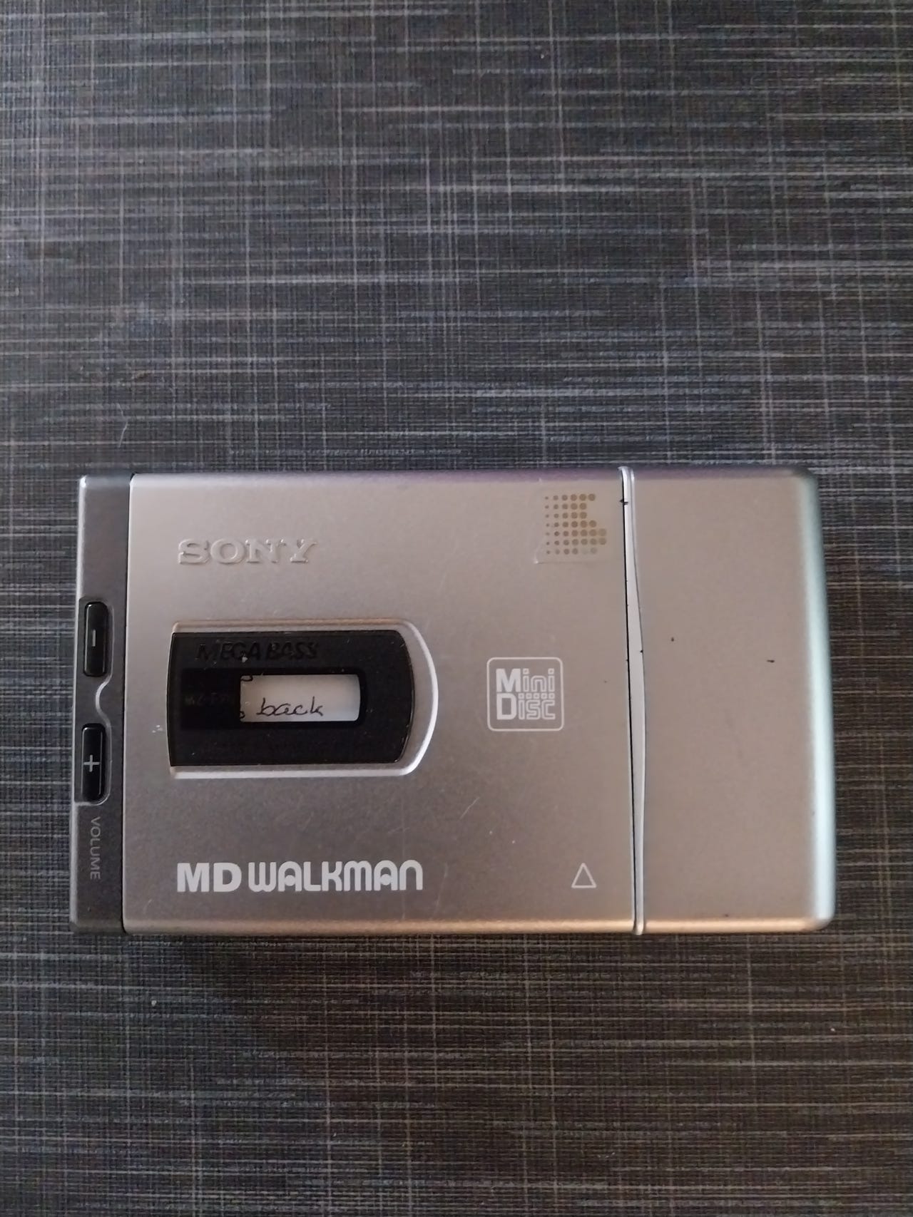 Sony Walkman MZ-E20 MiniDisc Tori