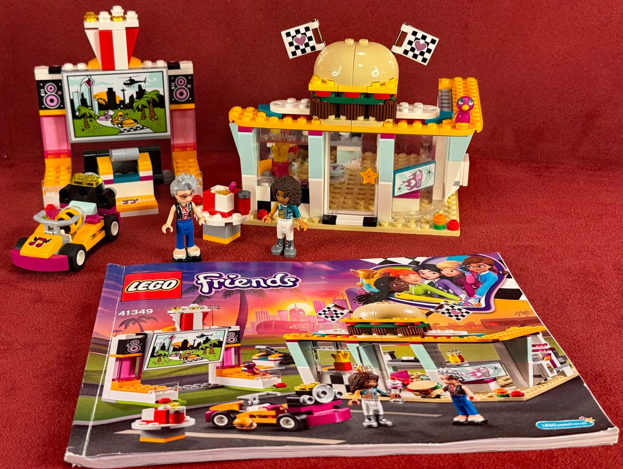 Lego Friends 41349 Drifting Diner