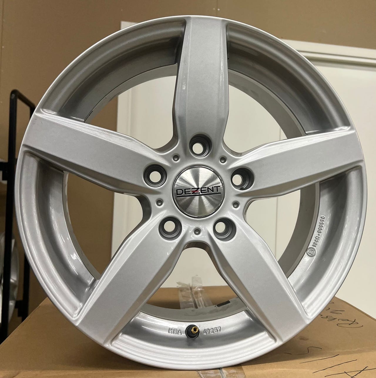 Dezent 7x16 5x120 et 40 Aluvanteet