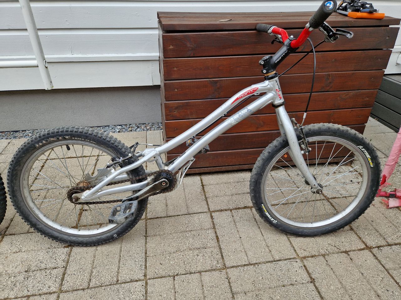 MONTY 207 KAMEL 中古 Monty 207 Kamel 2015 used