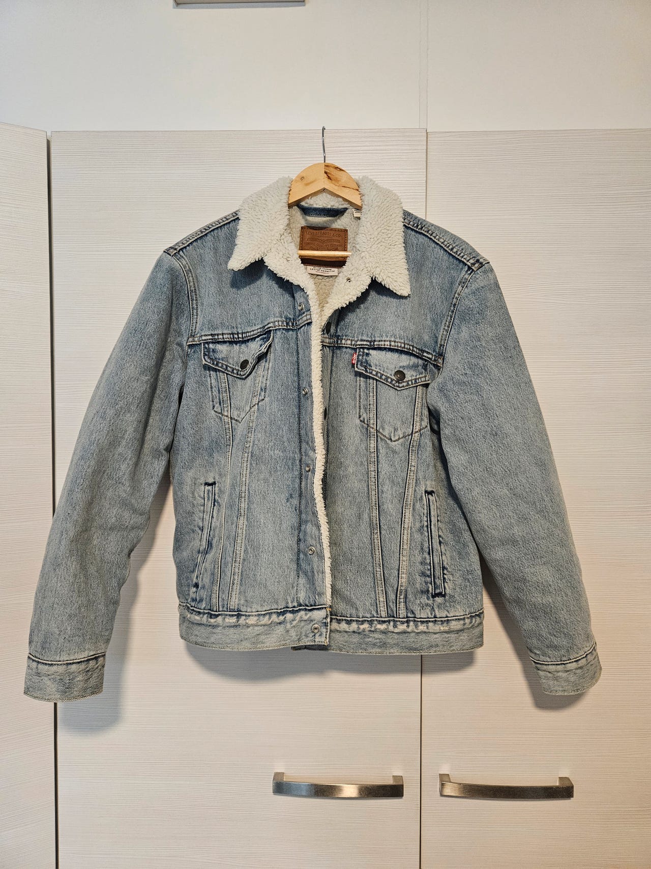 Levis vuorellinen farkkutakki