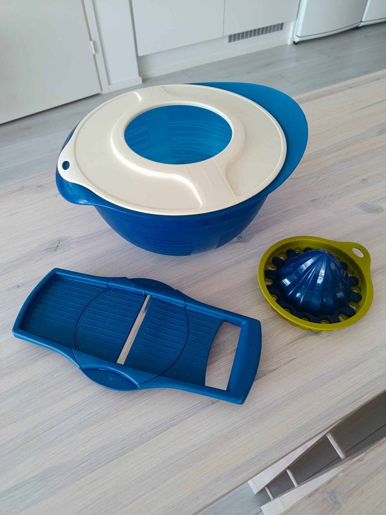 Tupperware bake to basics | Tori