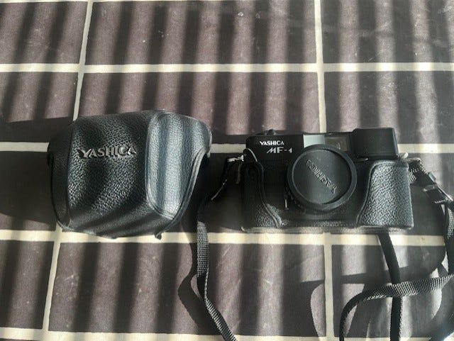 Yashica MF-1 35 mm kamera