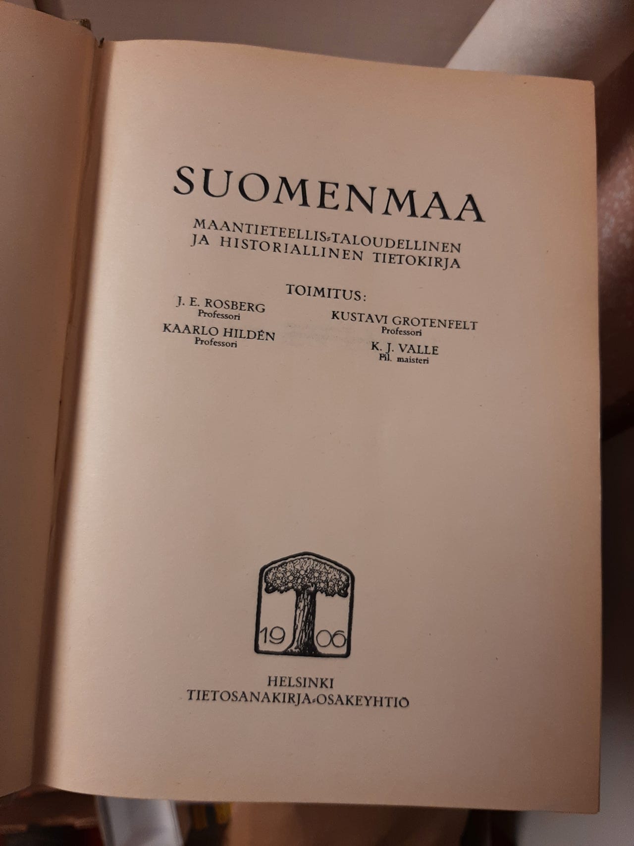 Suomenmaa tietokirjoja