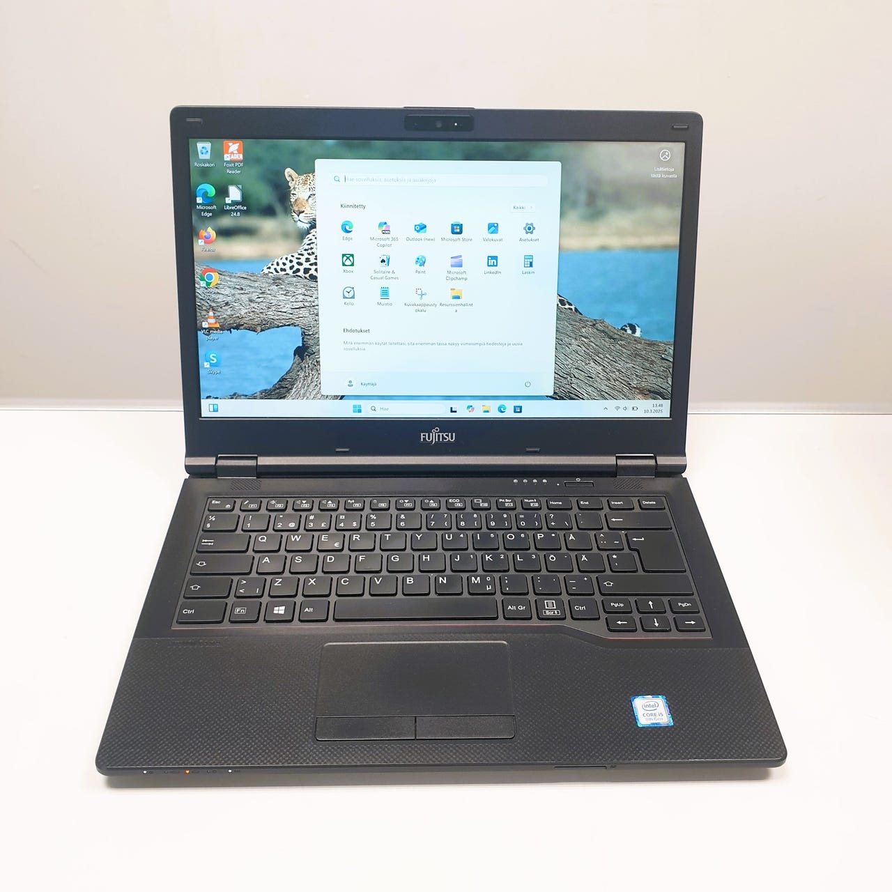 Fujitsu LifeBook E549 / i5-8265U (Takuu 12kk)