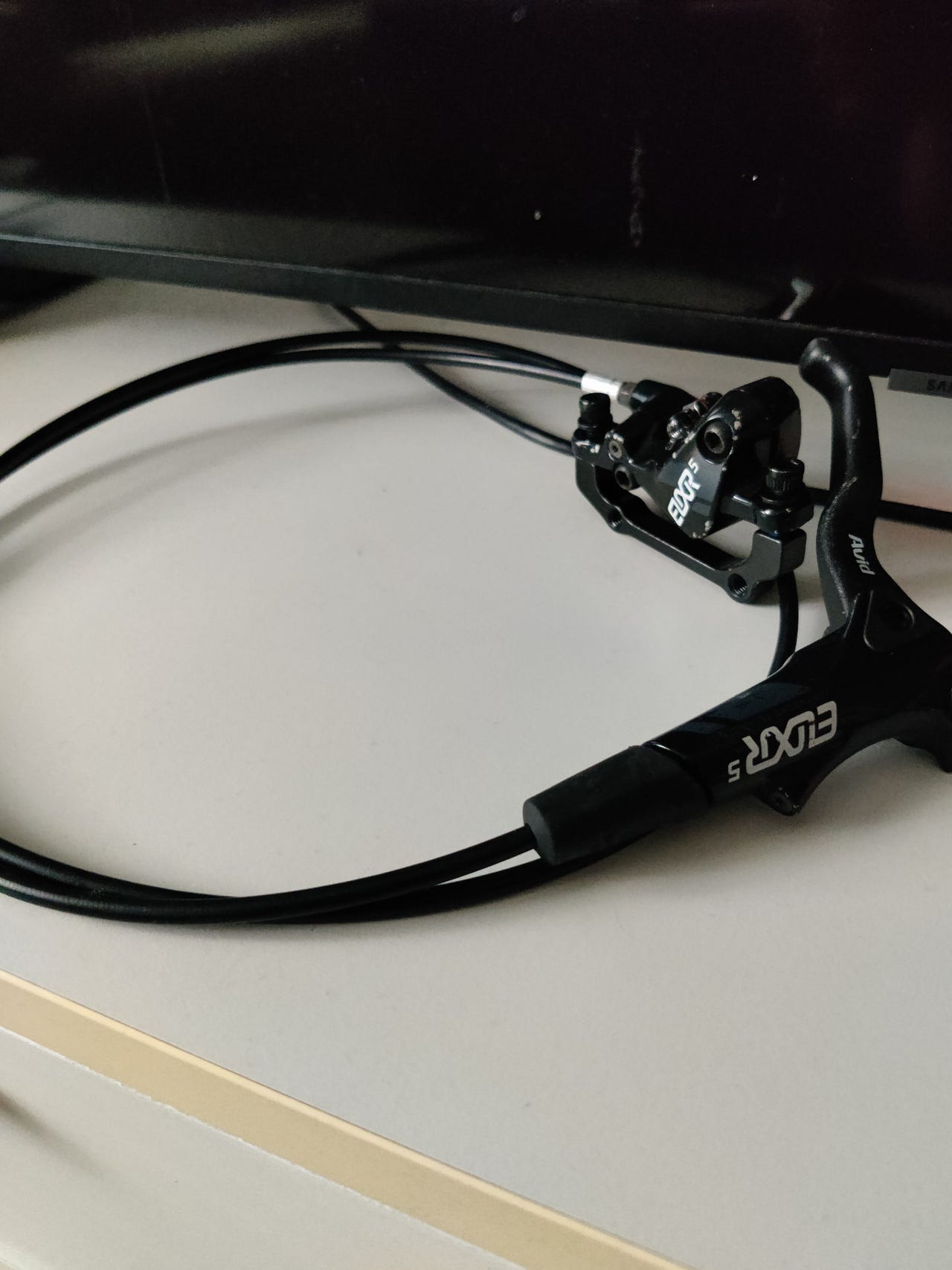 Avid elixir hydraulijarru Tori