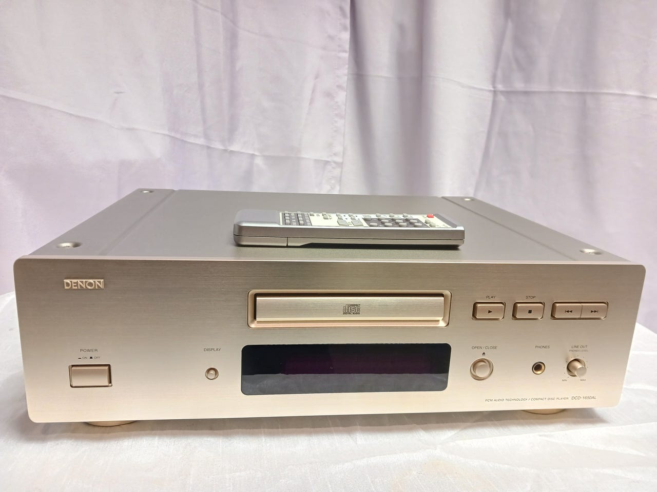 DENON D C Dー1650AZ DENON 9081500226 DCD-1650AZ CD Player Power Supply Voltage