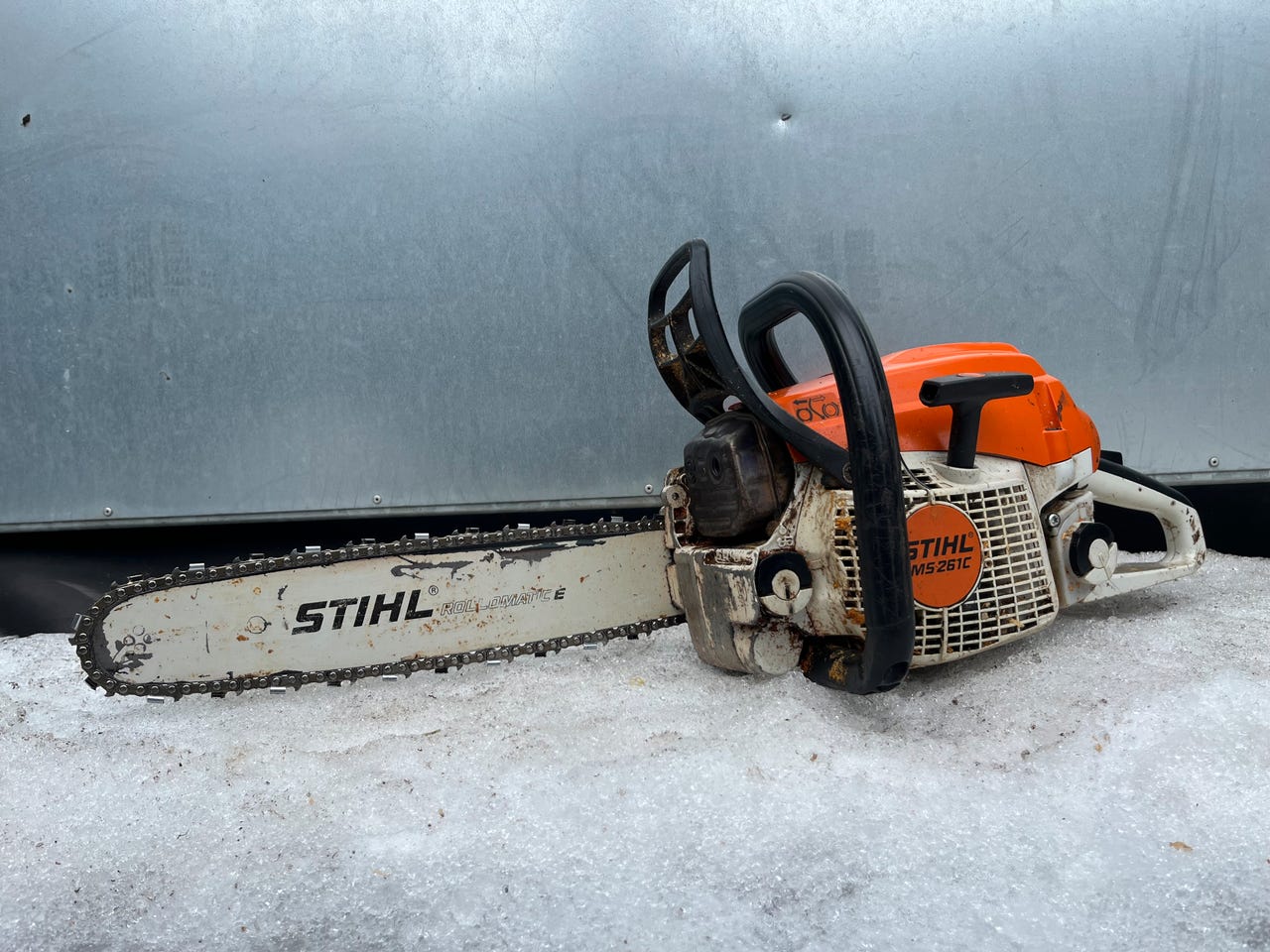 Vuokrataan Stihl MS 261 Moottorisaha