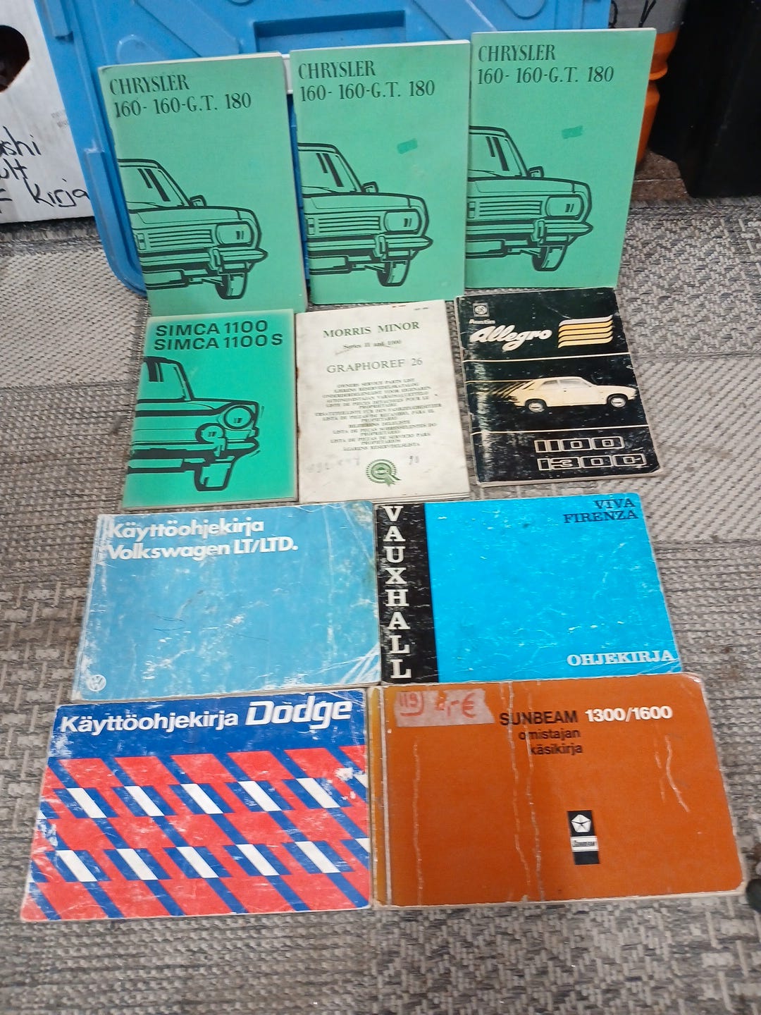 Harrasteautoihin käsikirjat