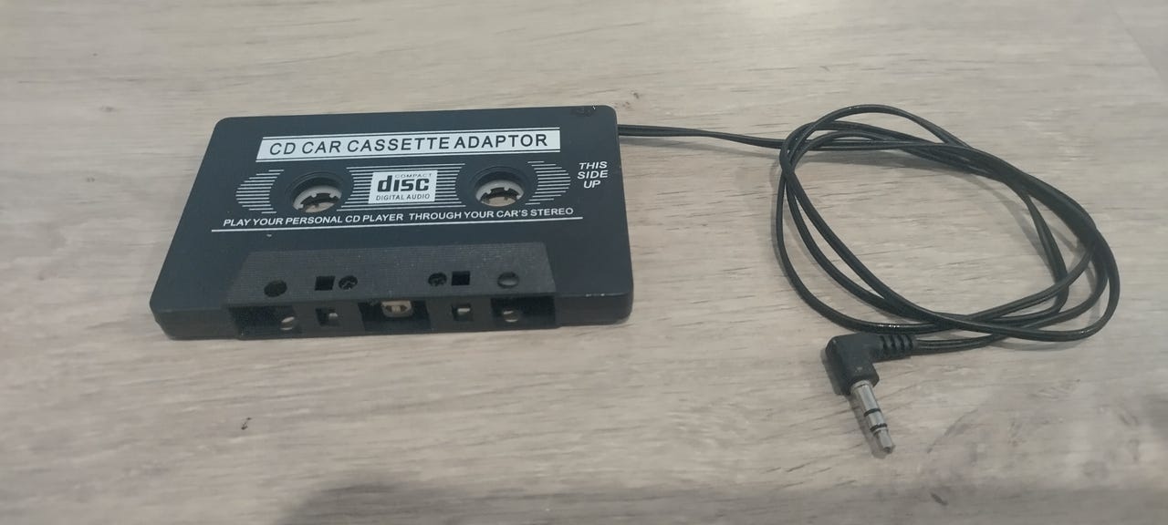 C-Kasetti to 3.5mm adapteri