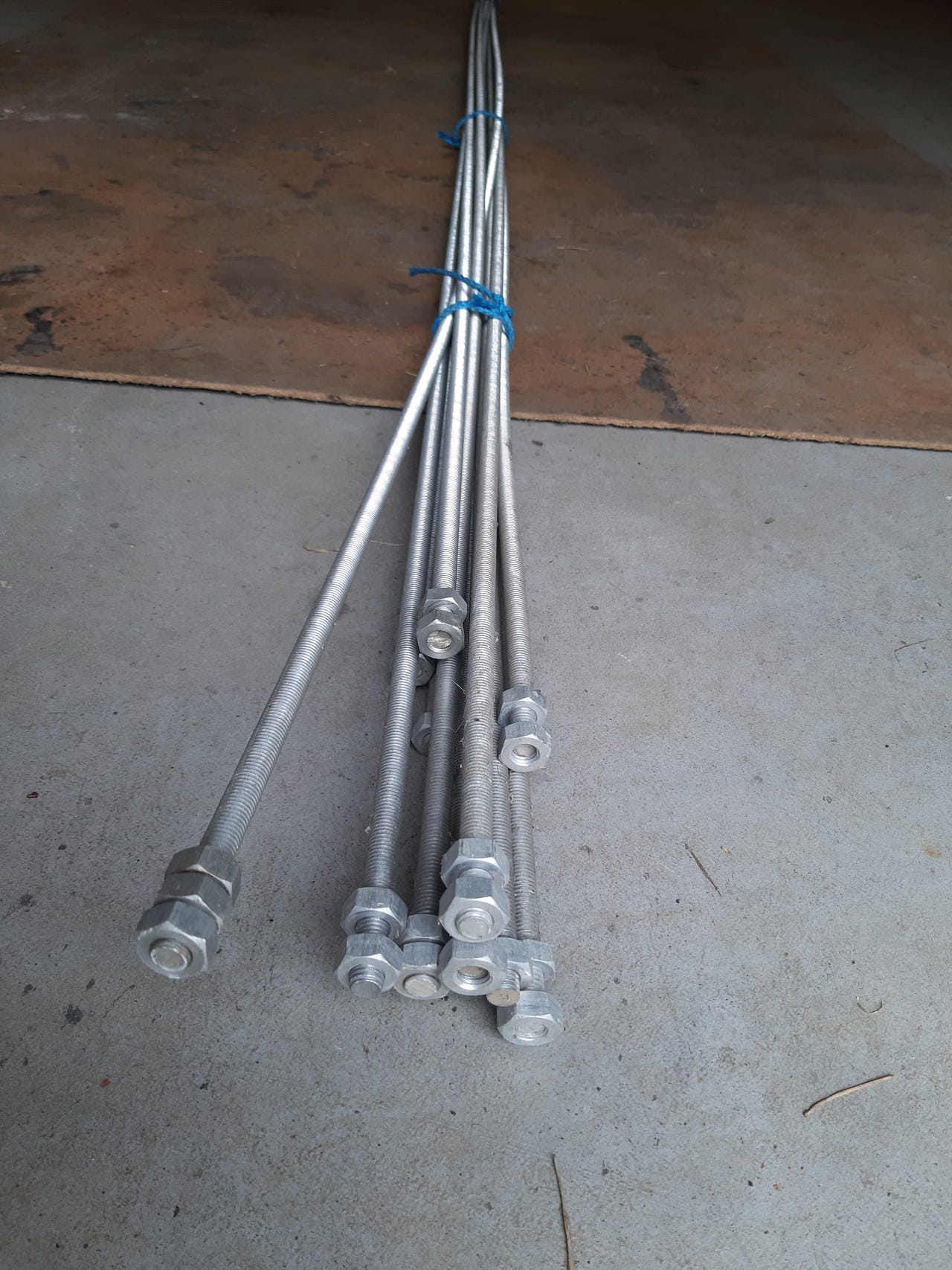 Kierretanko alumiini 10mm