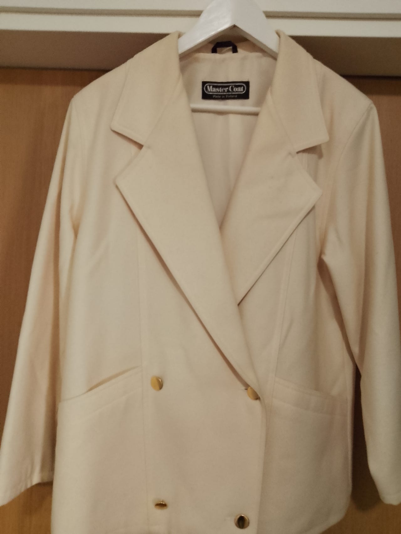Masrer-coat valkoinen takki made in finland