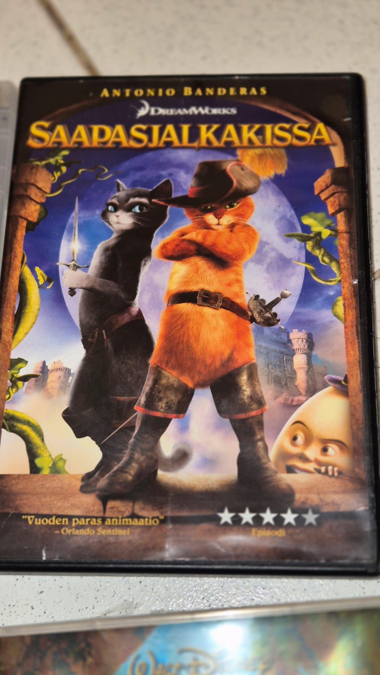 Saapasjalka kissa