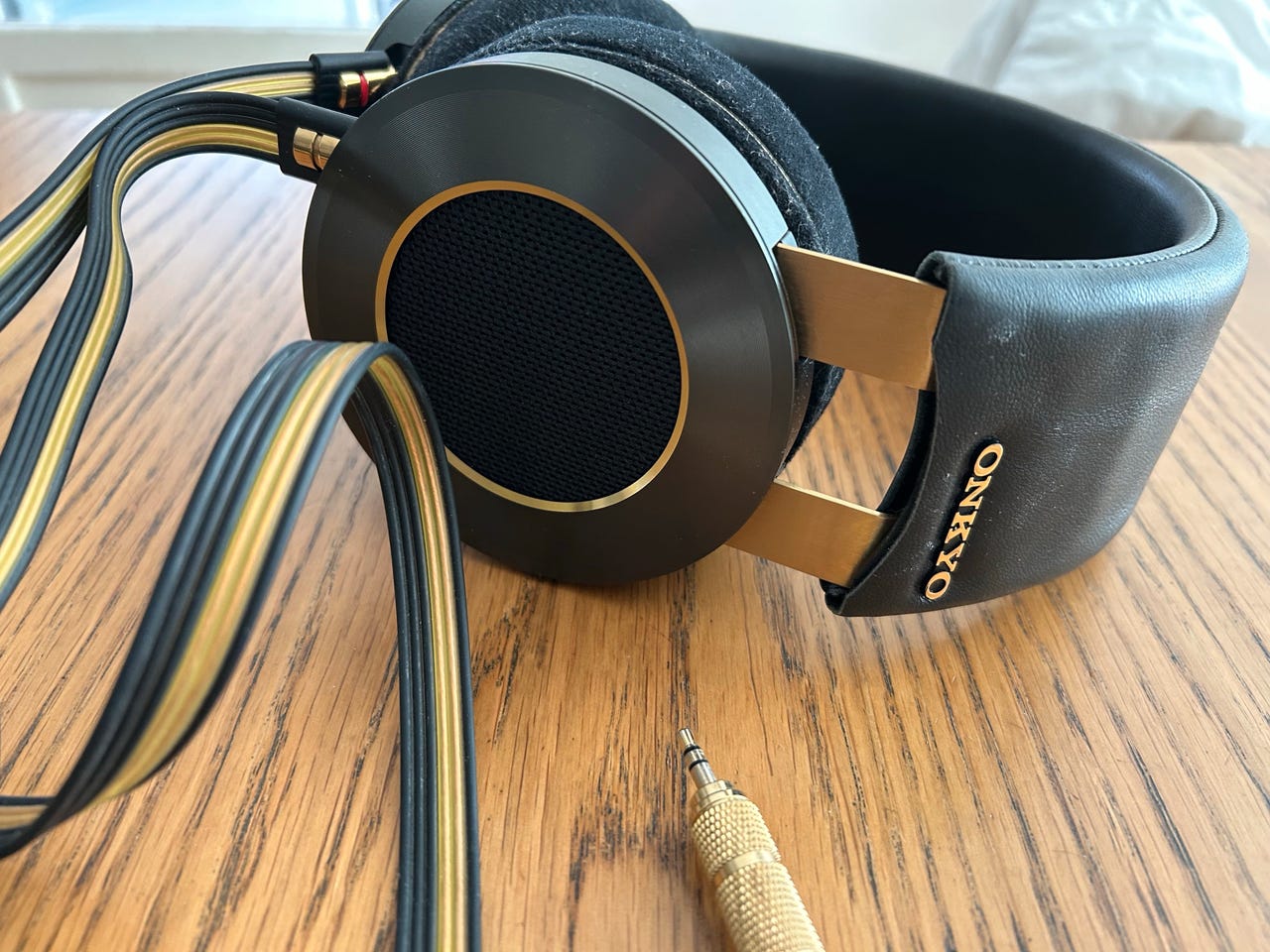 Onkyo A800 Headphones Onkyo A800 Over-Ear Headphone