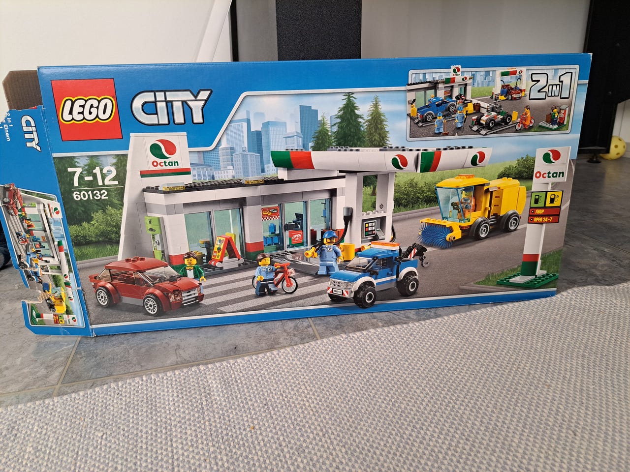 Lego city 60132 huoltoasema Tori