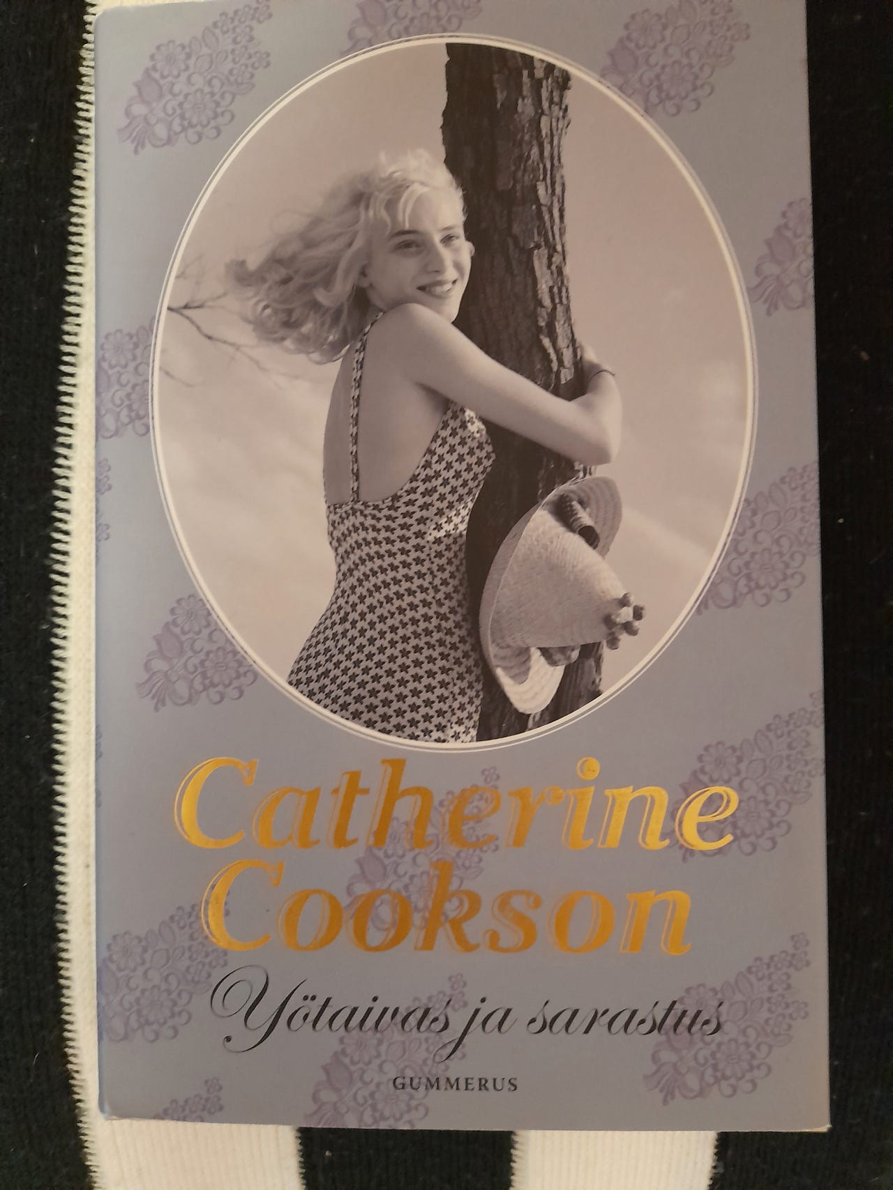 Catherine Cookson; Yötaivas ja sarastus