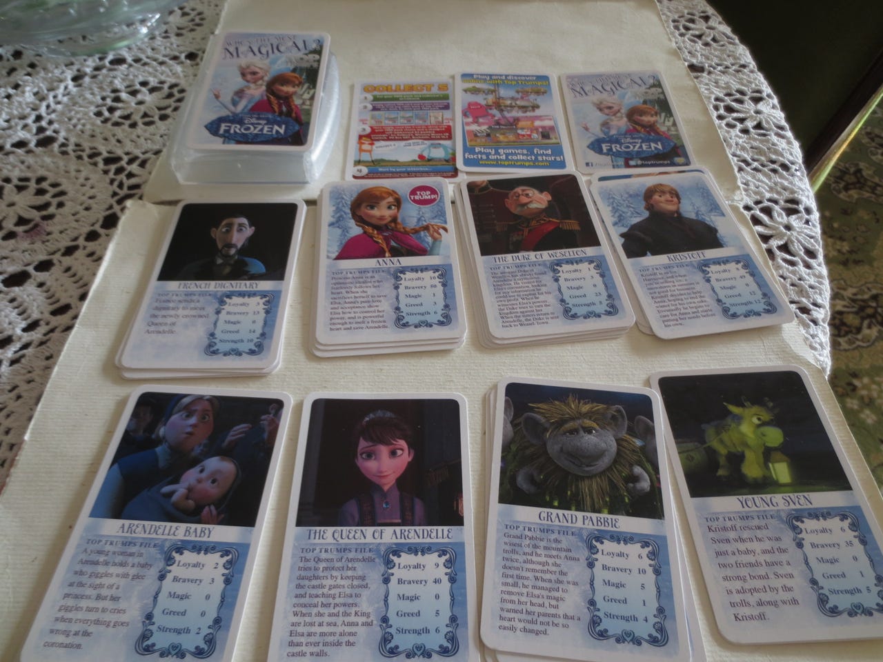 Pelikortit Magical Disney Frozen