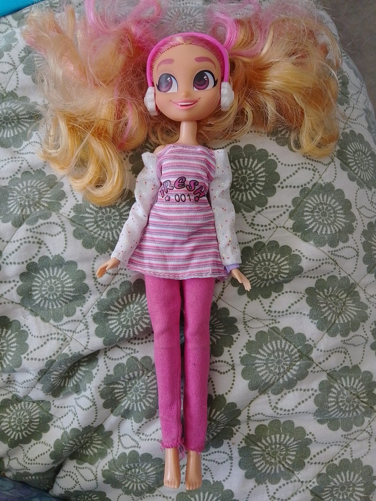 Barbie-tyyppinen nukke
