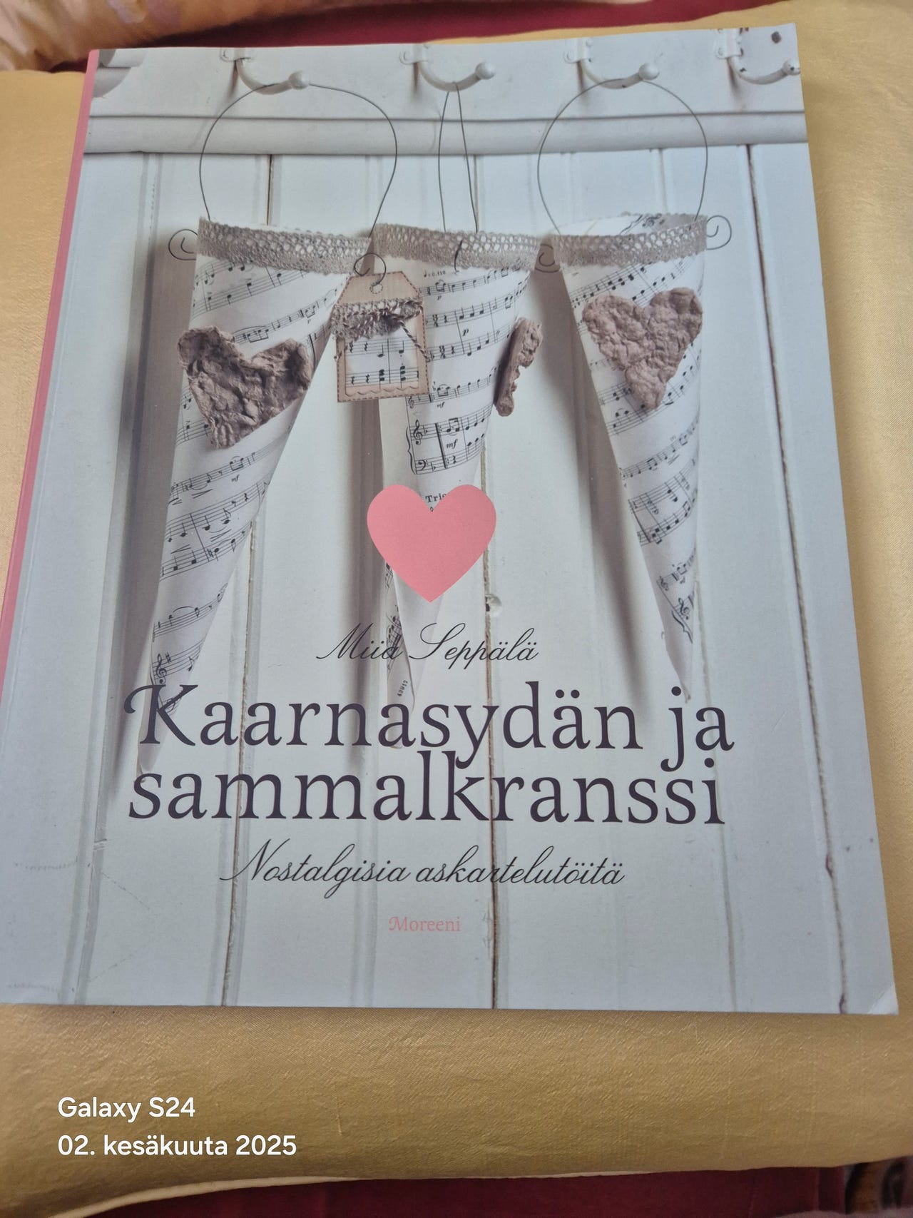Kaarnasydän ja sammalkranssit (katso kuvat ja lue ilmoitus)
