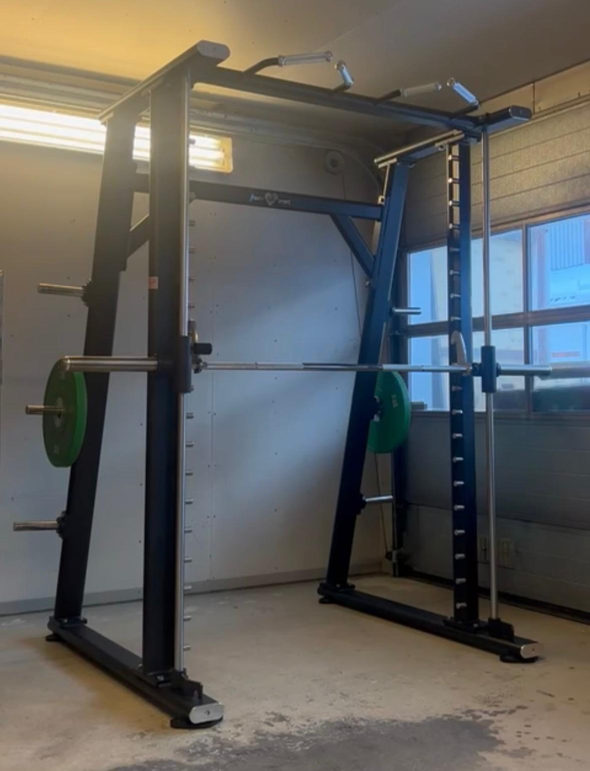 Smith rack / Smith kuntosalilaite