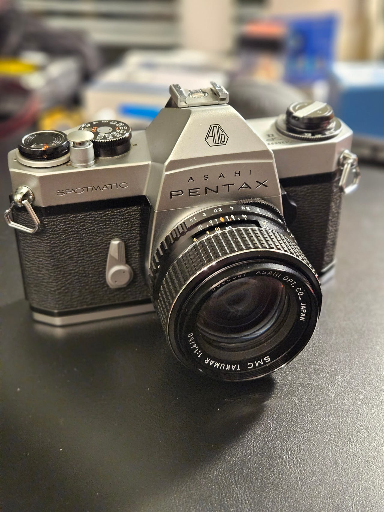 Pentax Spotmatic SP II + SMC Takumar 50mm f1.4 | Tori