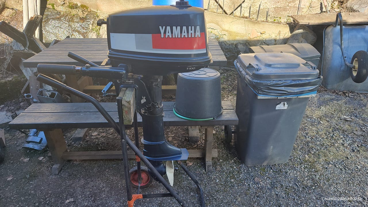 YAMAHA 5CS lyhytrikinen ja pitkärikinen